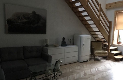 Odessa City Center House | Ekaterininskaya-Bunina Sunny