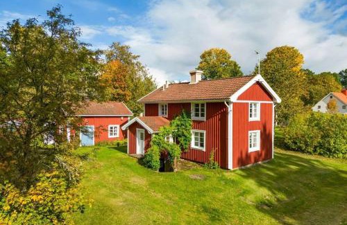 Rorvik House | Ekhult Lake Rusken - 2 cottages - fantastic nature