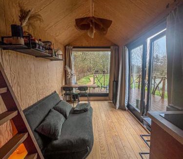 Sautour House | Ekko tiny house et sauna extérieur