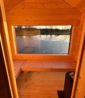 Sautour House | Ekko tiny house et sauna extérieur