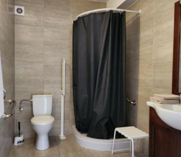 Izsak Resort | El Bronco Western Ranch