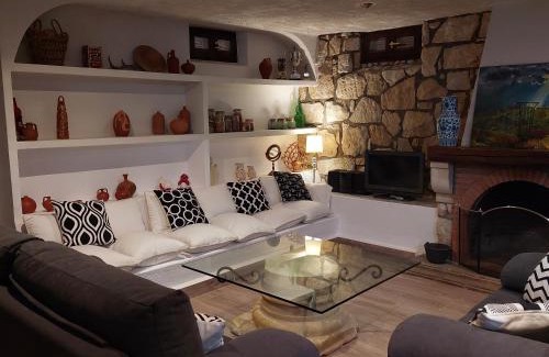 Pelabravo House | El Campillo