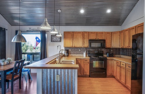 Llano County Cabin | El Castell on the Llano River [Cabins C + D]