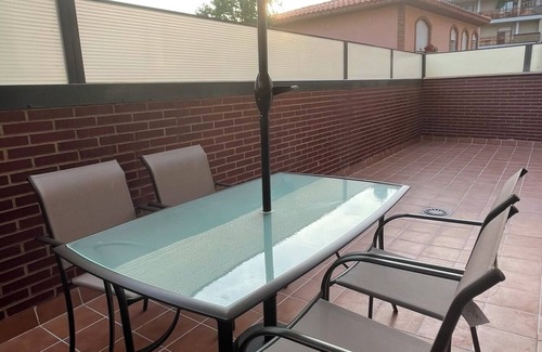 Villamediana de Iregua Apartment | El Chabisque de Ner. Apartamento con Terraza y Barbacoa