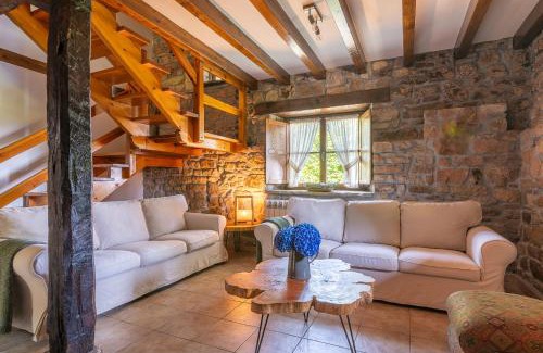 Argomilla Cabin | El currillo preciosa casa rural al lado cabarceno