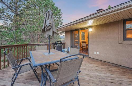 Briargate House | El Dorado- Cozy Retreat-Hot Tub-Upper Level