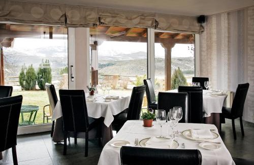Hoyos del Espino Hotel | El Milano Real