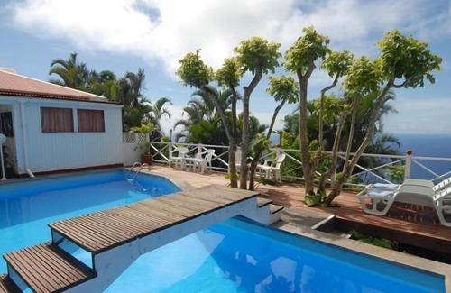 Windward Side House | El Momo Cottages