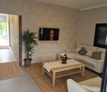Becerril de la Sierra House | EL NIDO DEL AGUILA HOTEL LAS GACELAS, Becerril