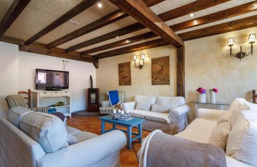 Laguna de Cameros House | El Nogal De Laguna