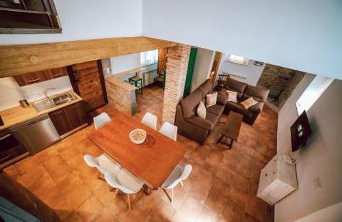 Sotillo de la Adrada House | EL PATIO DE LAS TINAJAS