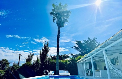 El Chorro House | El Rancho: Casa de vacaciones definitiva