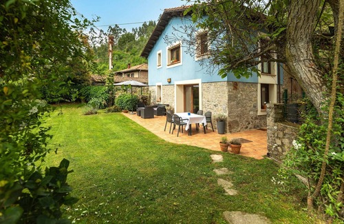 Rales House | El Toral village house
