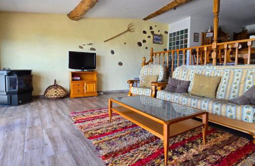 Navalmoral de Bejar Apartment | El Triskel de Chumbea, alojamiento excepcional con maravillosas vistas a 5km de Béjar