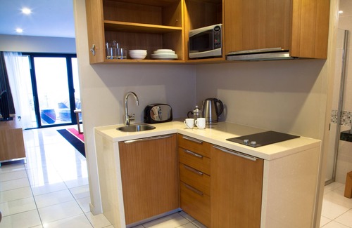 Port Moresby Hotel | Ela Beach Hotel & Apartments
