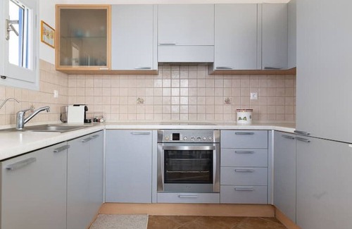 Stelida Villa | Elanora Villa