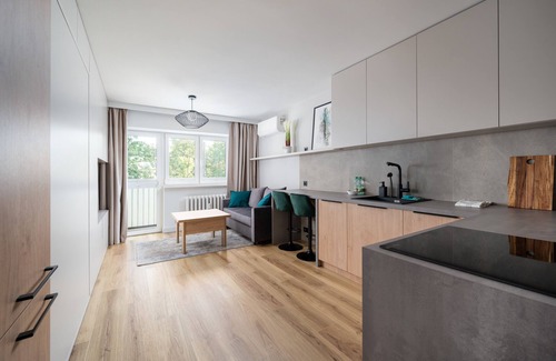 Zoliborz Apartment | Elbląska Modern Studio