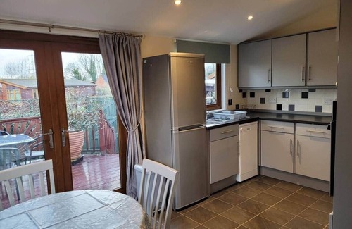 Low Catton House | Elckys Holiday HOT TUB Lodge York