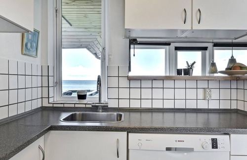 Hasmark Strand House | "Eldar" - 5m from the sea by Interhome