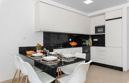 Los Cuarteros Apartment | Elegance Apartment Junogu