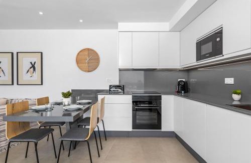 Los Cuarteros Apartment | Elegance Apartment "Seaside Retreat"