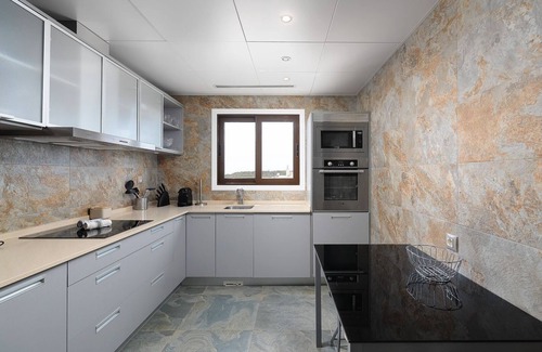 Aldeia das Acoteias Apartment | Elegance Apartment W/Balcony & Pool by LovelyStay