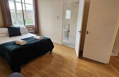 Kilburn Apartment | Elegant 1-Bed Flat Sleeps 5 NW6 Jubilee, Bakerloo & Overground Lines