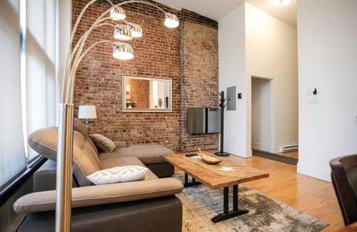 Old Montreal Apartment | Elegant 1-bedroom apartment in Old Port- 301