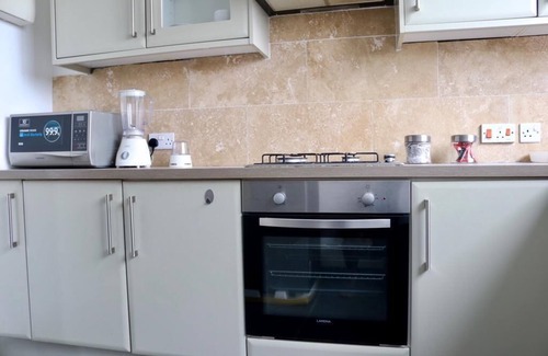 North Ridge Apartment | Elegant 1 Bedroom Apartment in Osu -Royal Delight