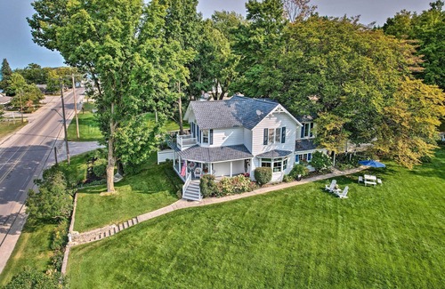 Alden Cottage | Elegant 1905 Home: Steps to Torch Lake & Dtwn