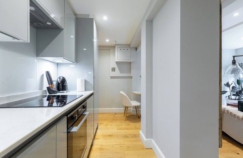 Sands End Apartment | Elegant 1BD Hidden Gem w/Private Patio — Fulham!