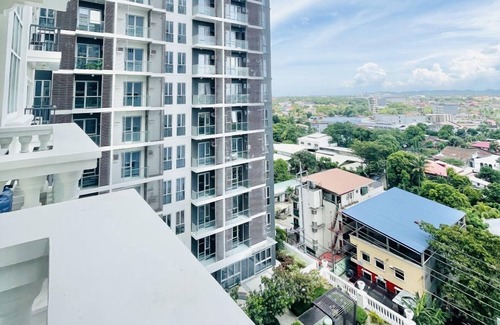 Iloilo Condo | Elegant 1BR Condo Living at LaFayette Park Square