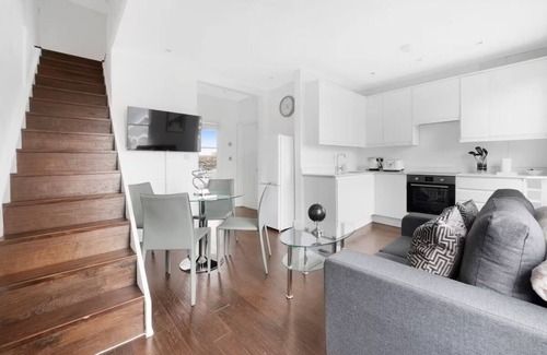 Highbury West Apartment | Elegant 2 BD | Terrace | Arsenal Tube 5' walk
