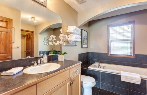 Airdrie House | Elegant 3 Bed 2.5 Bath Home with Water Front Views