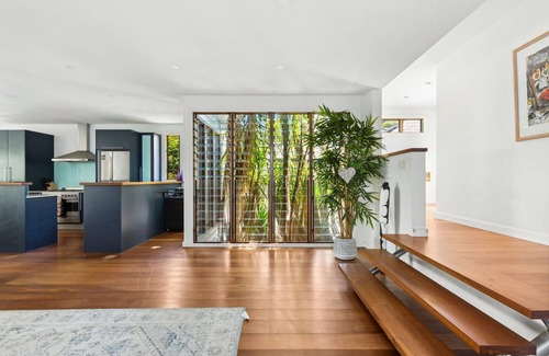 North Balgowlah House | Elegant 3-Bed Home with Games Room & Balcony