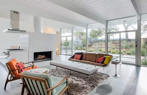 Highlands-Baywood Park House | Elegant 3-BR Escape w/Backyard near Western Hills