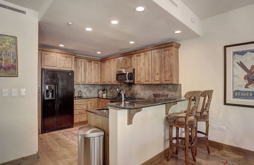 Edwards Condo | Elegant 3BR Condo, steps from the Chairlift!