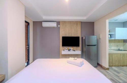 Cipulir Apartment | Elegant and Comfort Studio Kebayoran Icon Apartment By Travelio