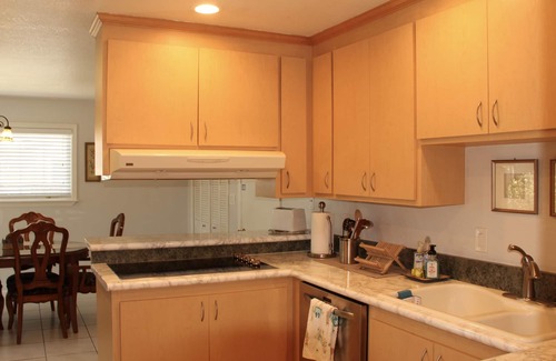 Evergreen House | Elegant and Cozy 3 Bd/2 Ba Home near Downtown San Jose