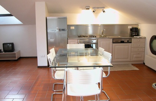 Domaso Villa | Elegant and luxury villa with garden, beach , wifi and pool use. Pets allowed