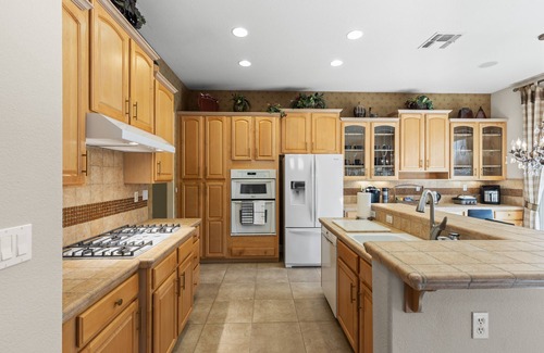 Folsom House | Elegant and Spacious Luxury Folsom Home, 3 BD/2BA