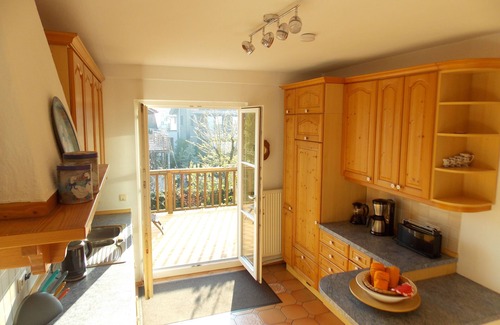 Mimmenhausen Villa | Elegant apartment in historic house, next to nature reserve and Salem Castle