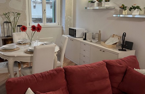 Verona City Centre Apartment | Elegant apartment in historic building, a stone's throw from "Juliet's House"