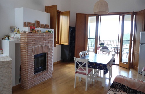 Defensola House | Elegant Apartment in Villa surrounded by greenery and panoramic views.