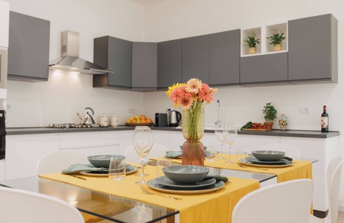 Santa Lucia Apartment | Elegant apartment in the heart of Syracuse, 3 bedrooms and 3 bathrooms, city center.