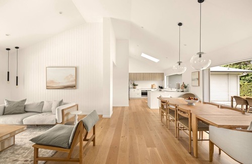 Bonogin House | Elegant Bonogin Retreat on Expansive Acreage