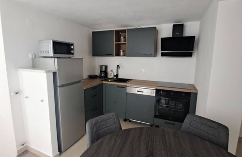 Brsec Apartment | Elegant Brsec Apartments with Sea View - Two Bedroom Apartment with Sea View