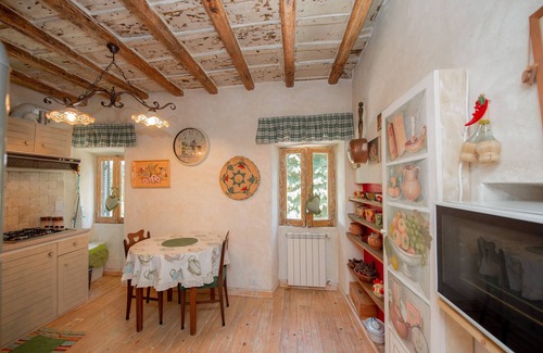 Rocca di Papa Villa | Elegant & Charming Family Country House near Rome