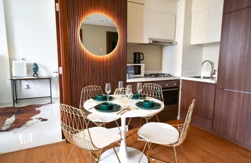Downtown Dubai Apartment | Elegant & chic 2 BR Apartment Downtown