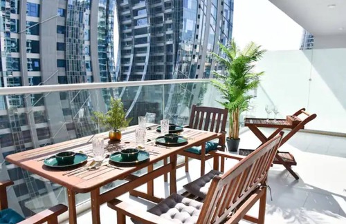 Downtown Dubai Apartment | Elegant & chic 2 BR Apartment Downtown